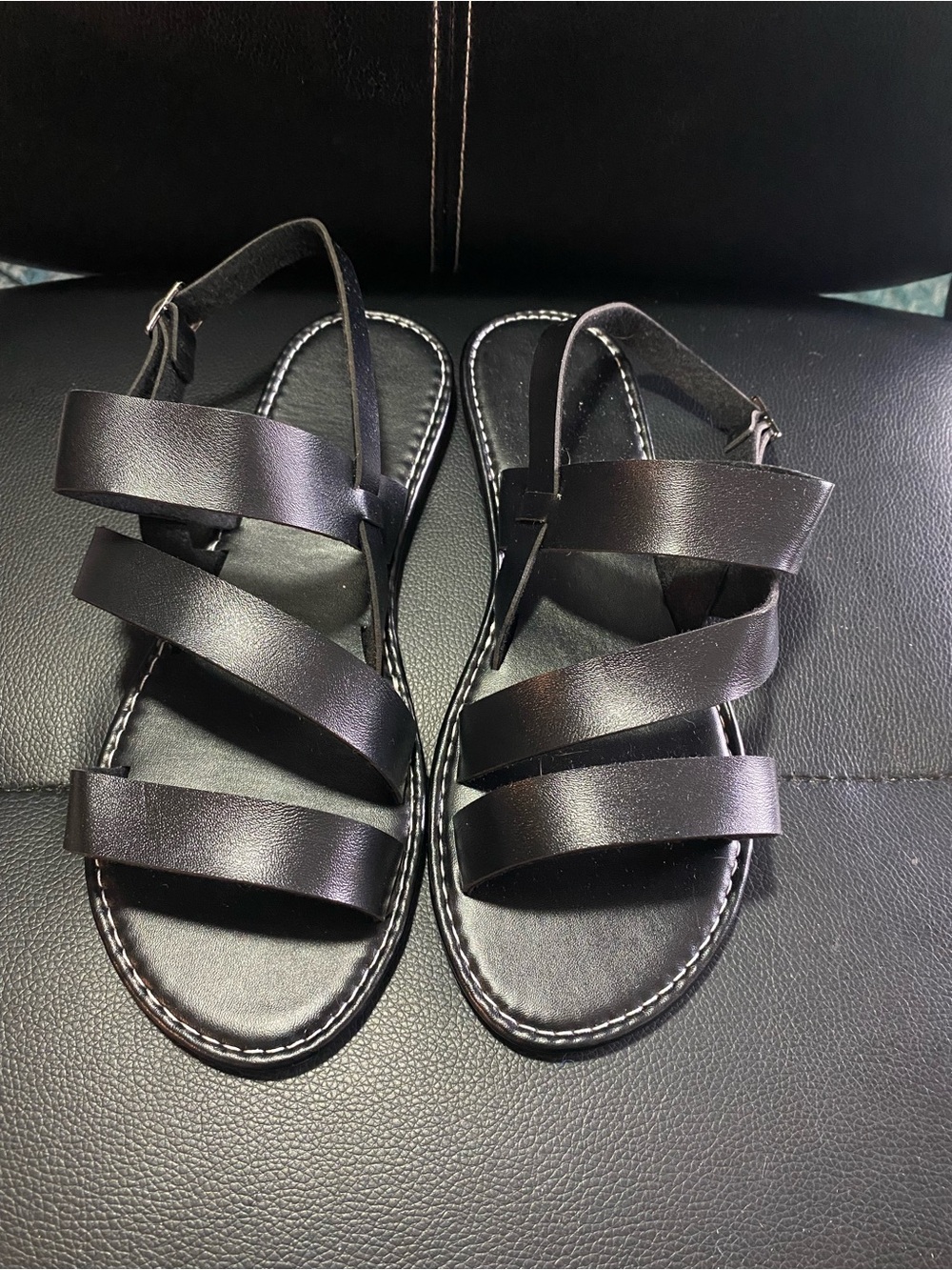NEW🎉 Unbranded Black Strappy Sandals Size 39/ 8 US